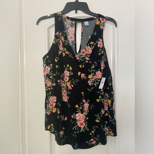 Women’s Old Navy Summer Top. Size Medium. New with Tags